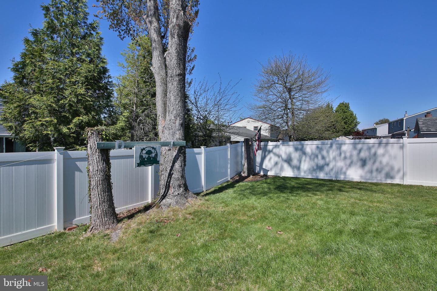509 Ehret Road photo 31