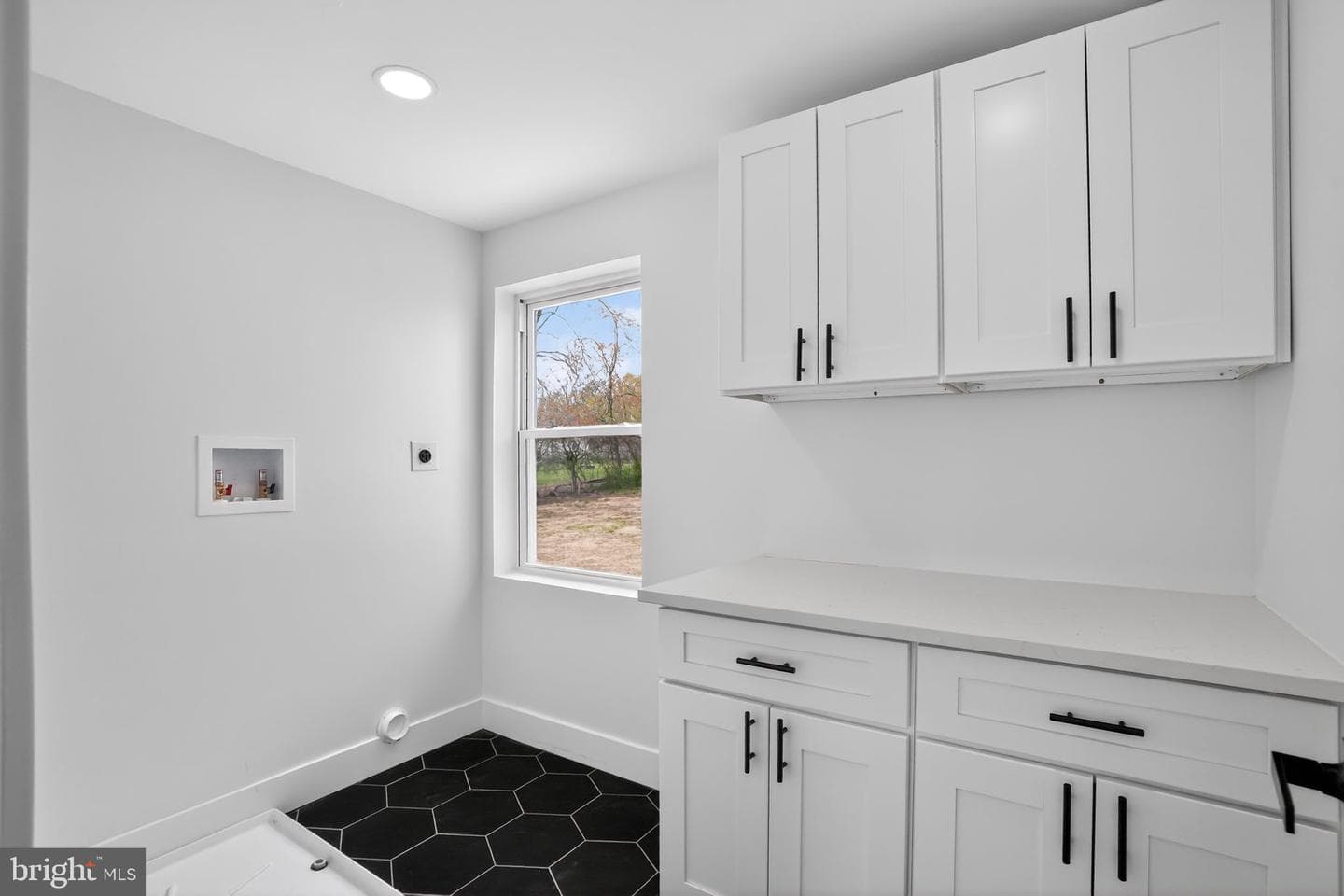 536 Taylor Avenue photo 31
