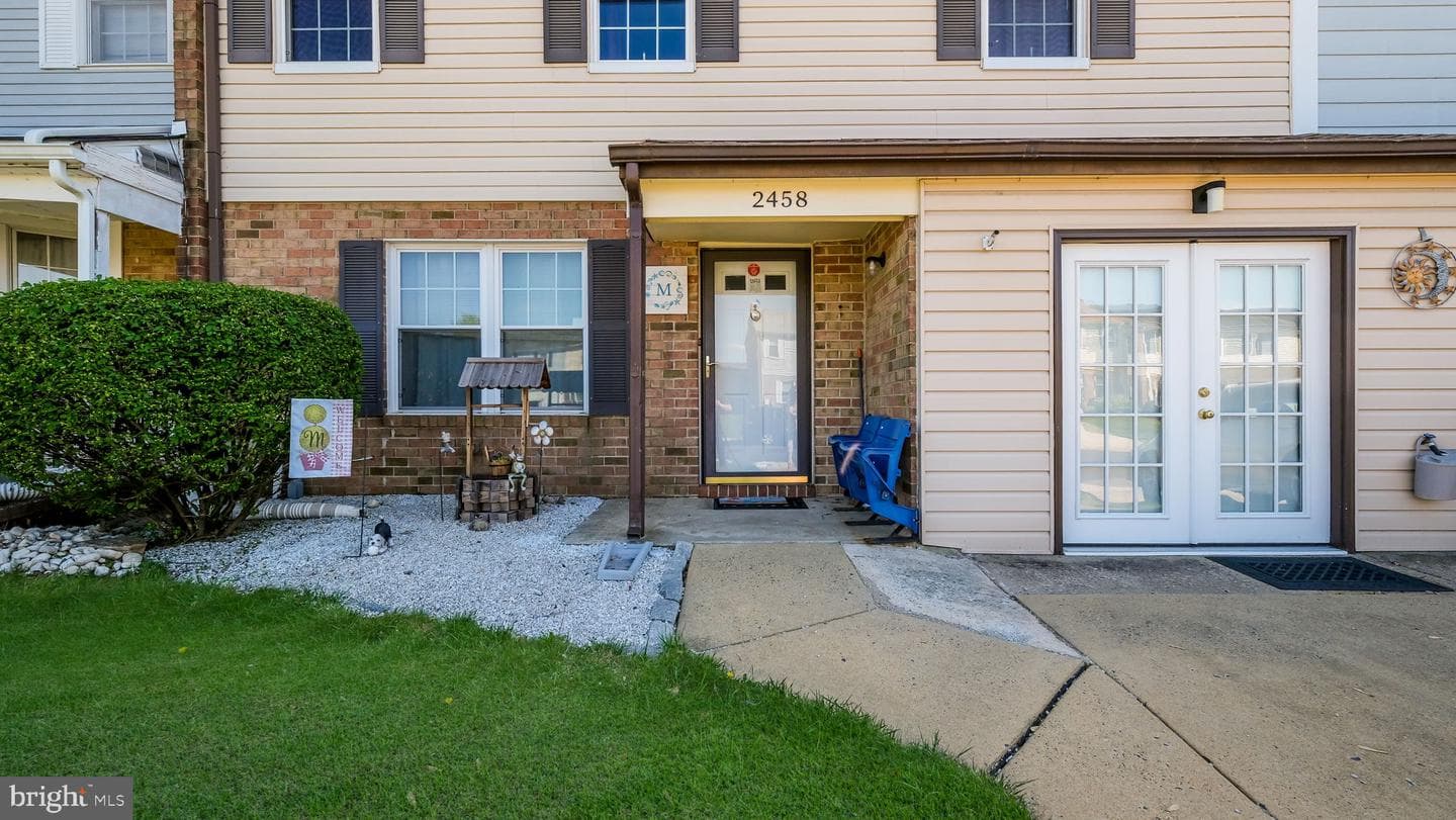 2458 Williamson Court photo 3