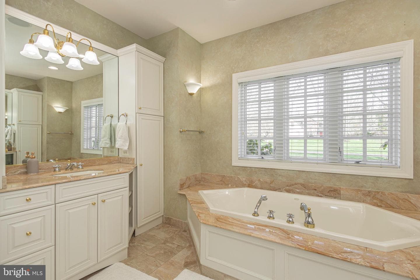 29 Juniper Court photo 44