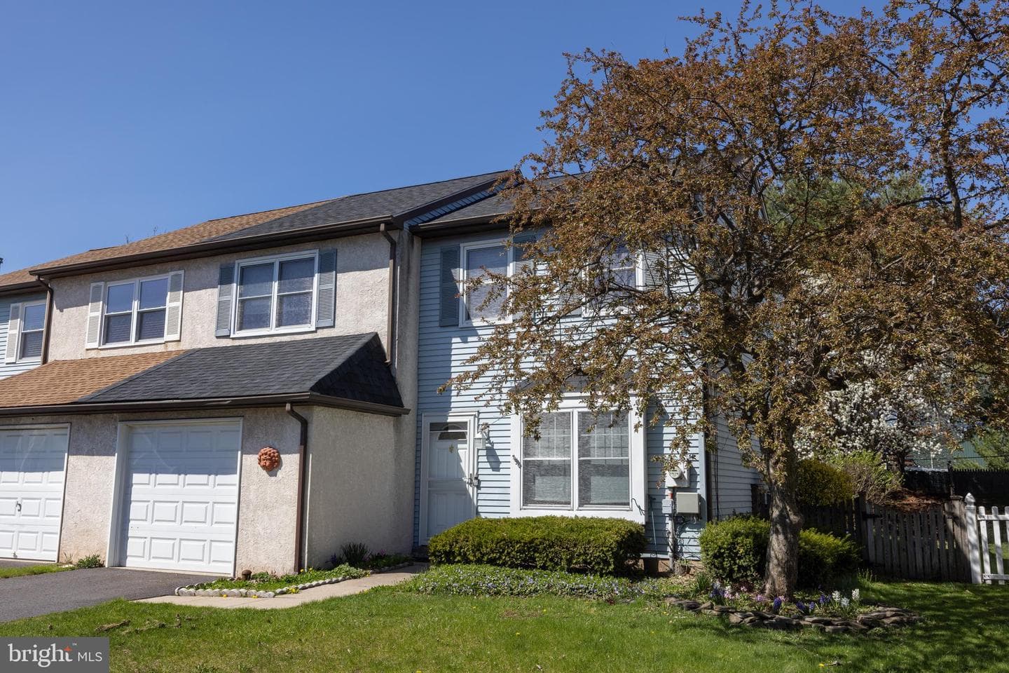 225 Cedar Drive photo 1