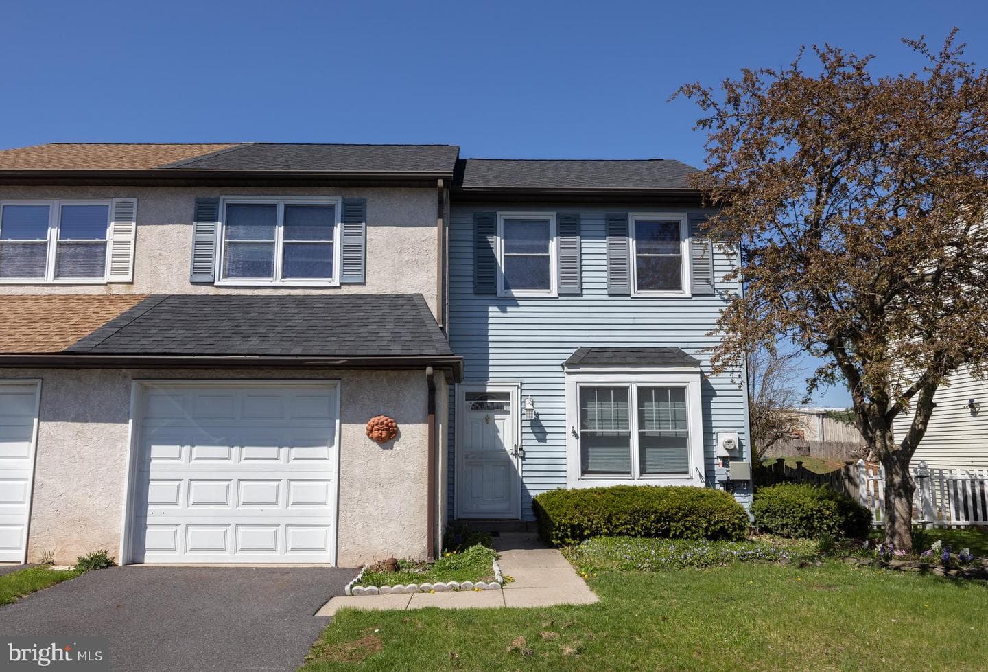 225 Cedar Drive photo 2