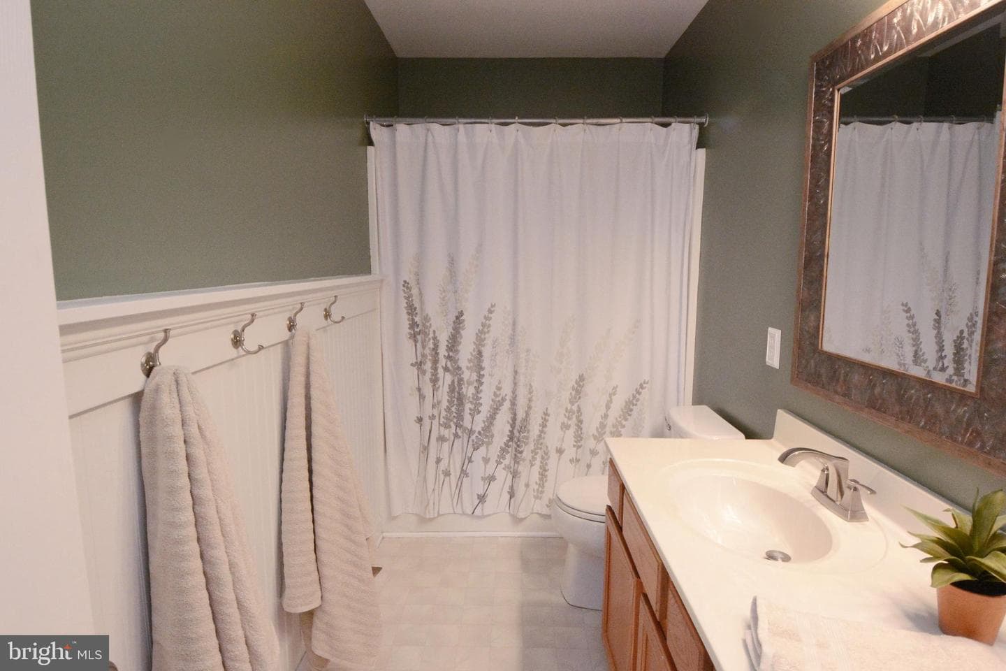 2054 Valley View Drive photo 45