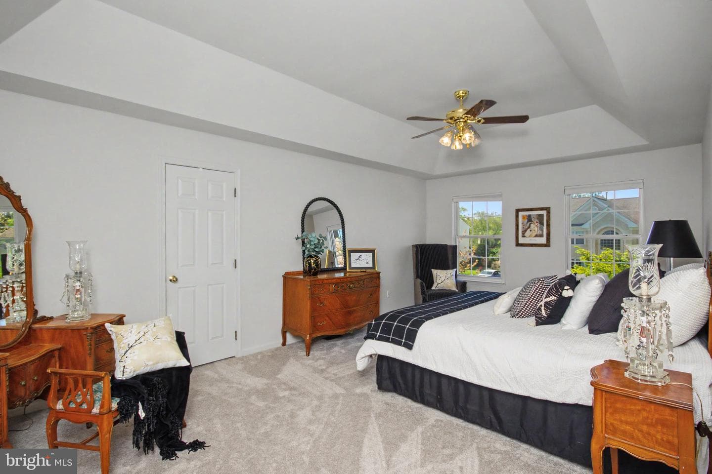 3805 E Brandon Way photo 36