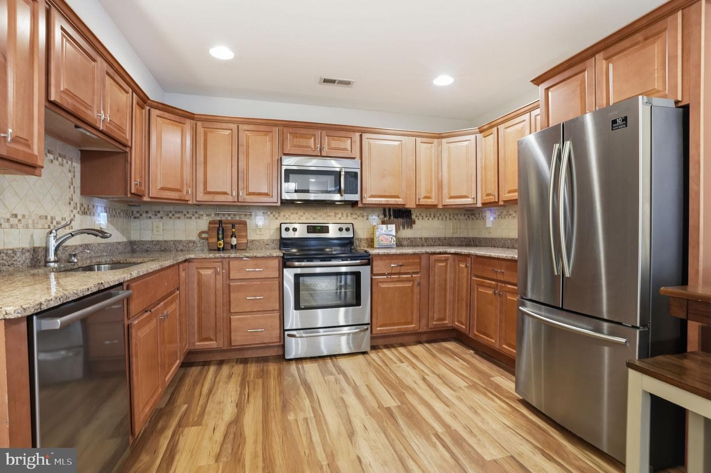 35 Ember Lane photo 10