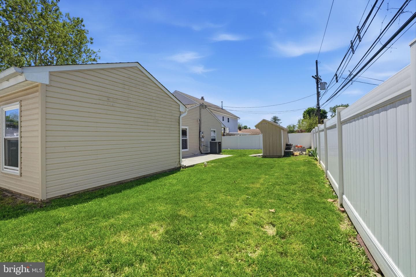 35 Ember Lane photo 26