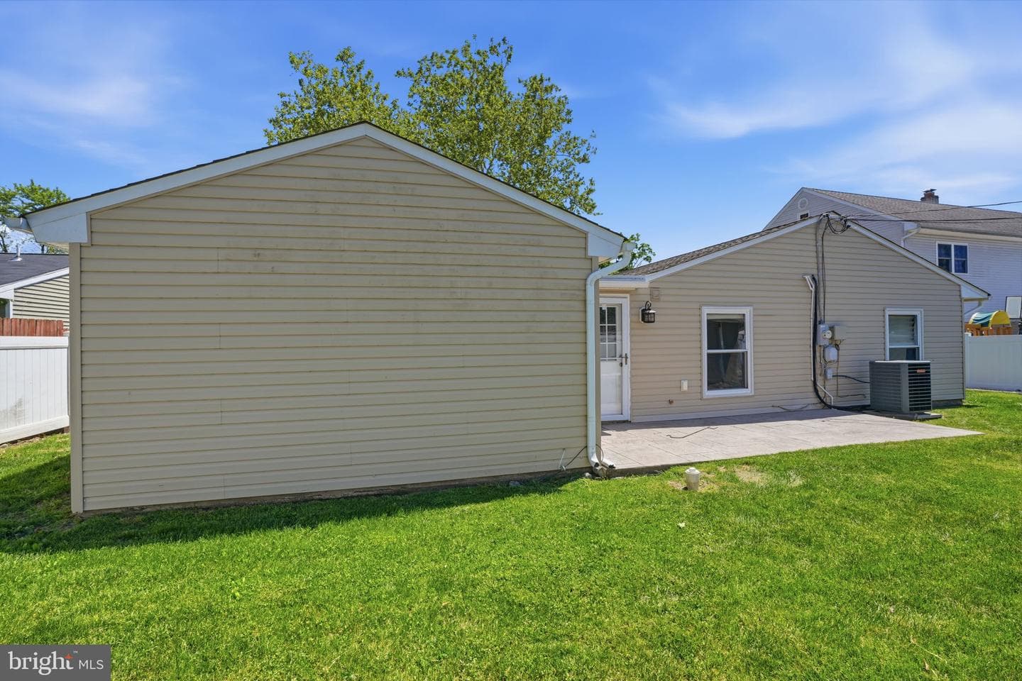 35 Ember Lane photo 27