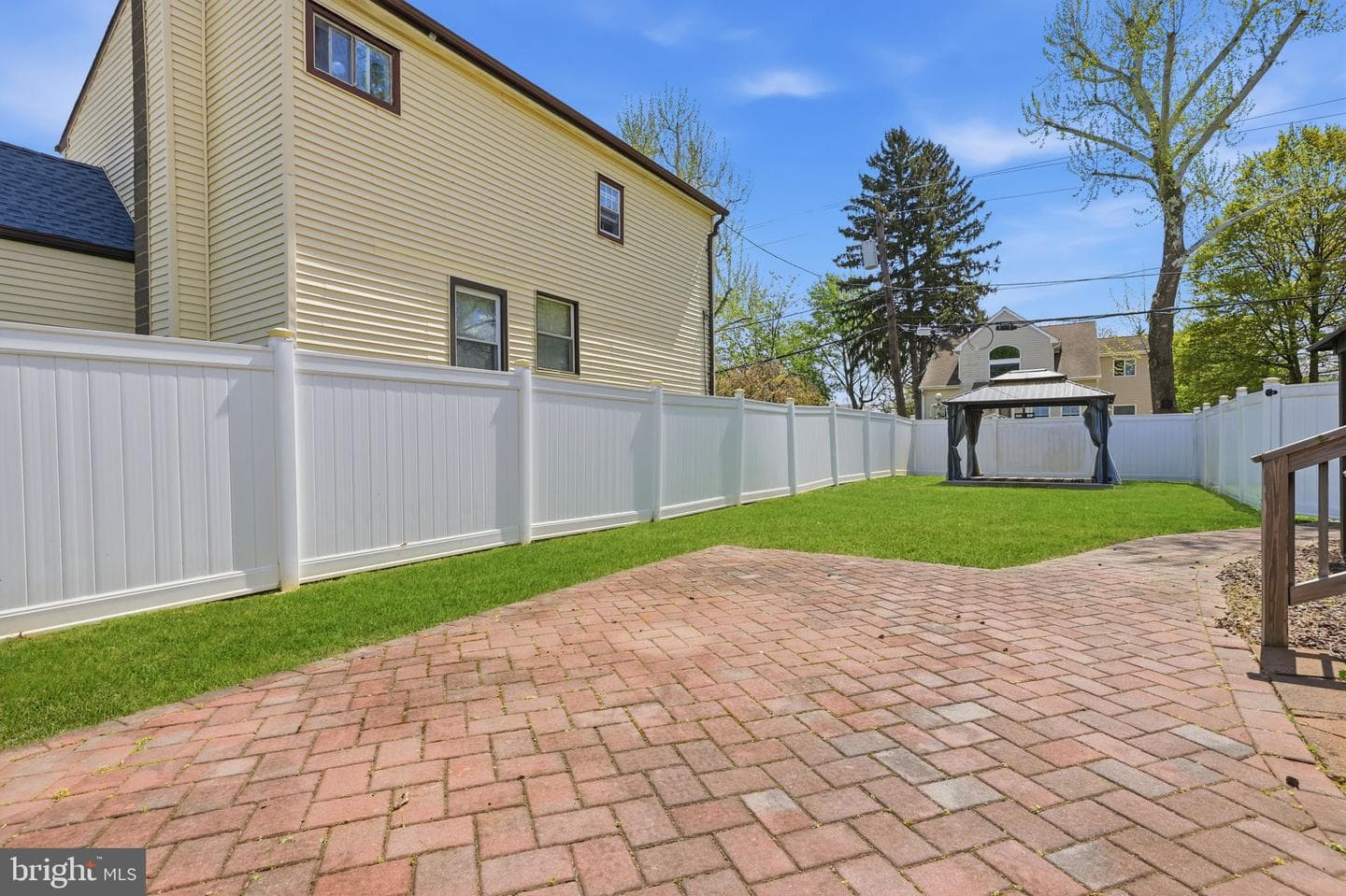 1137 Second Avenue photo 34