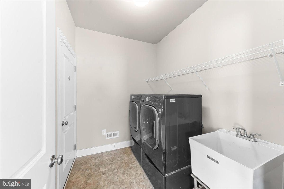 16 Green Way Drive photo 35