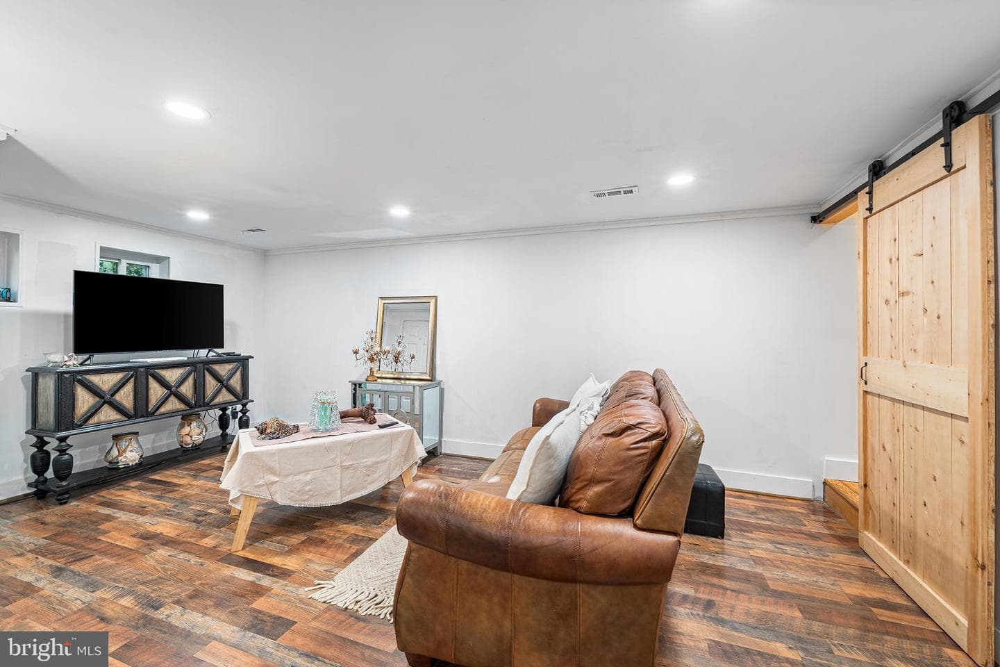 74 Sunset Drive photo 28