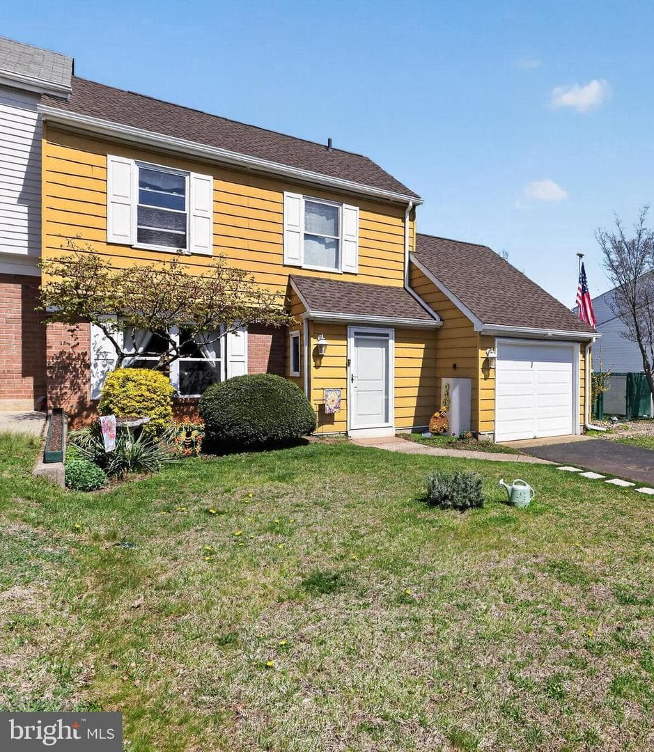 6670 Mayflower Drive photo 2