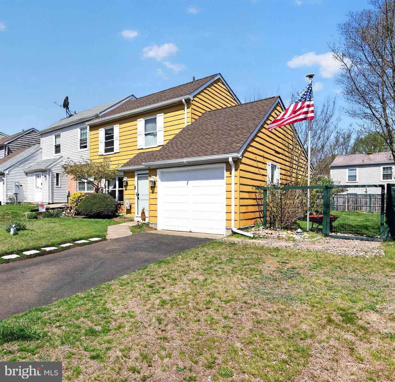 6670 Mayflower Drive photo 3