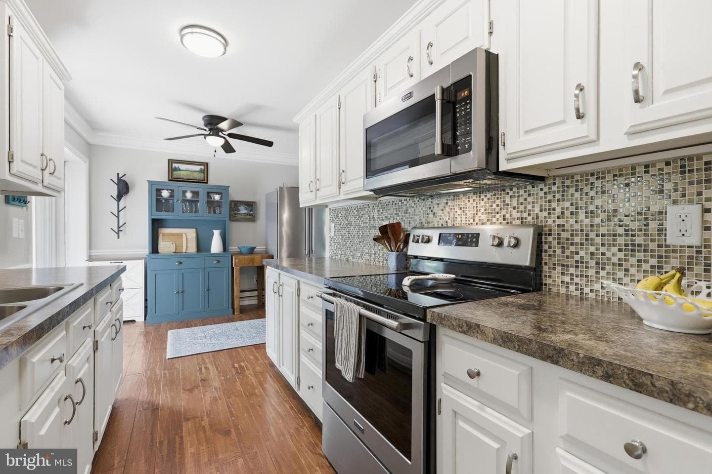 2110 Berry Lane photo 11