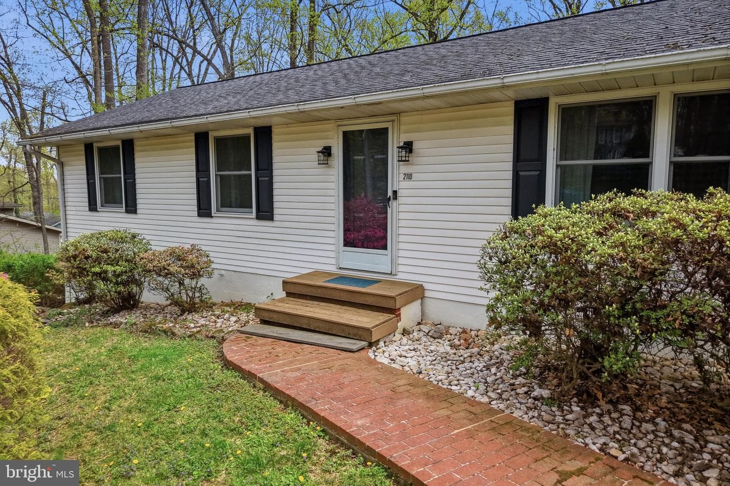 2110 Berry Lane photo 4