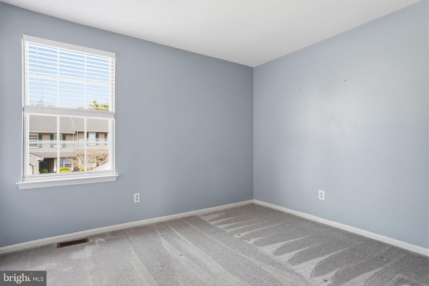 656 Tomlinson Lane photo 21