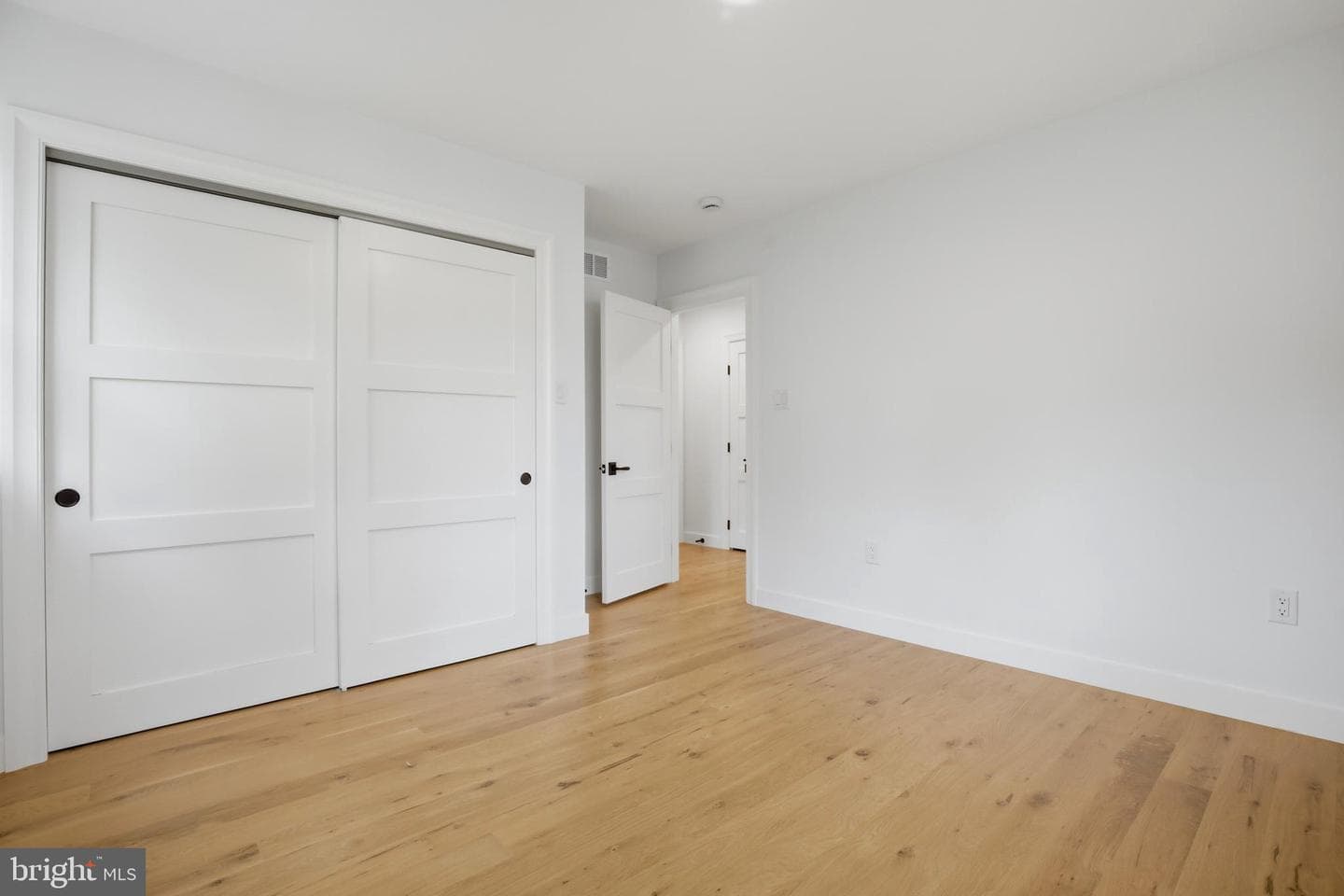 612 S Chubb Drive photo 10