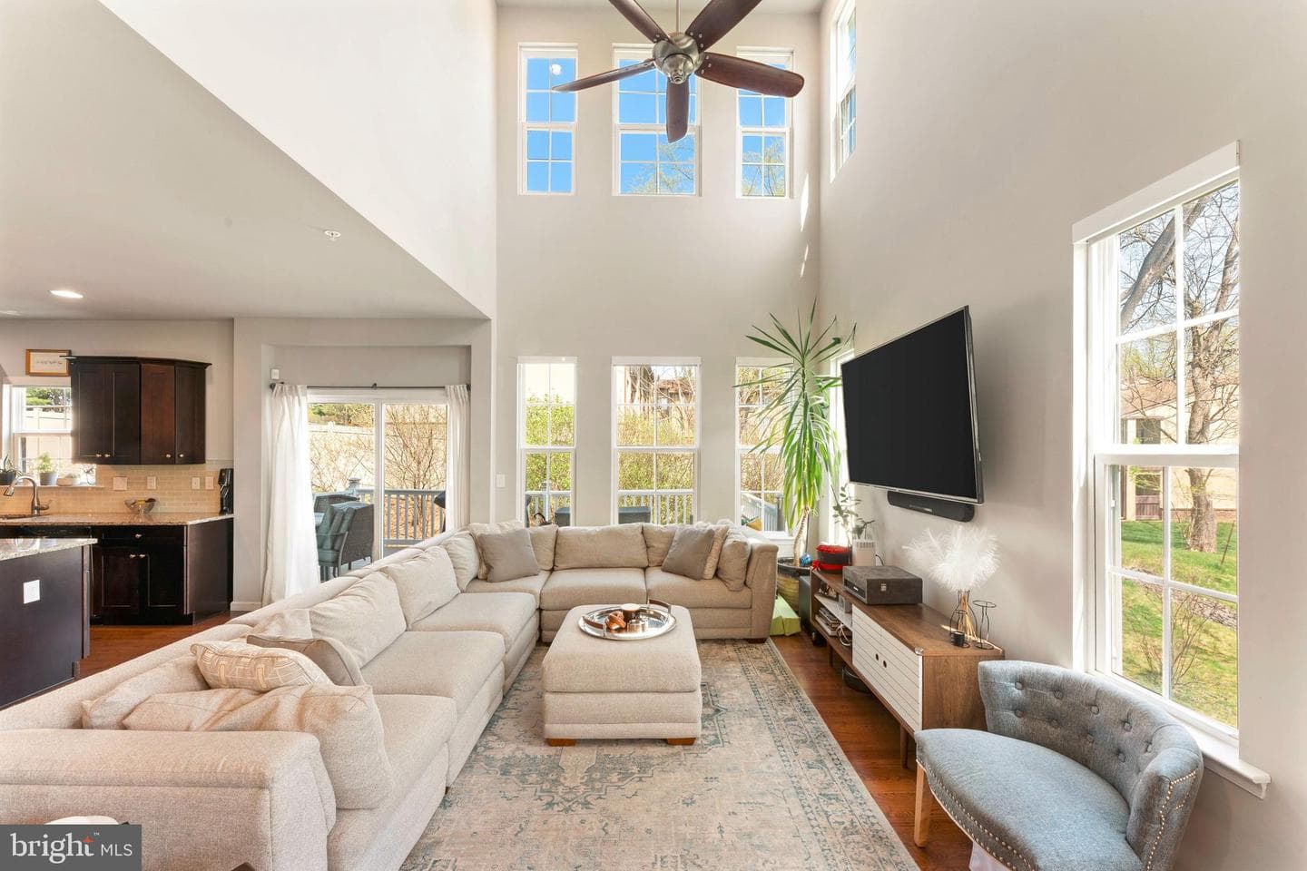 345 Newtown Road photo 15