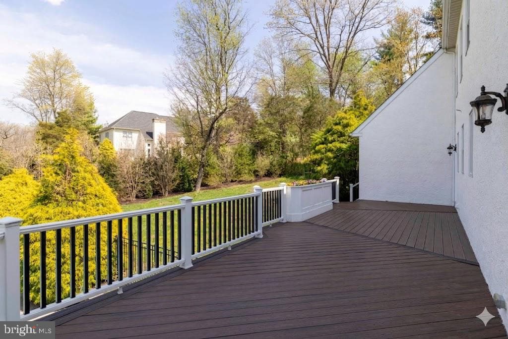 1 Saint Andrews Court photo 37
