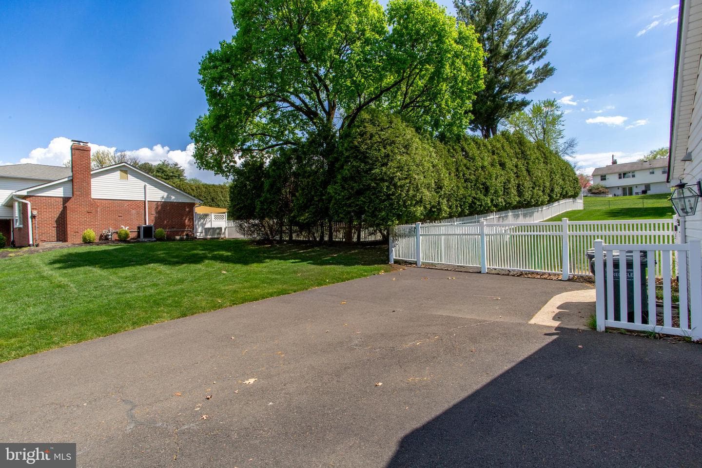 98 E Heron Road photo 68