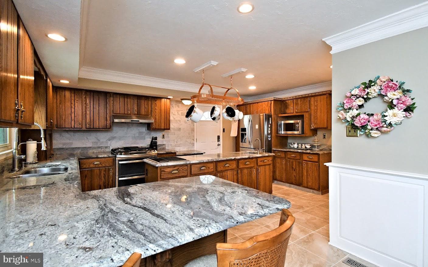 695 Friar Drive photo 15