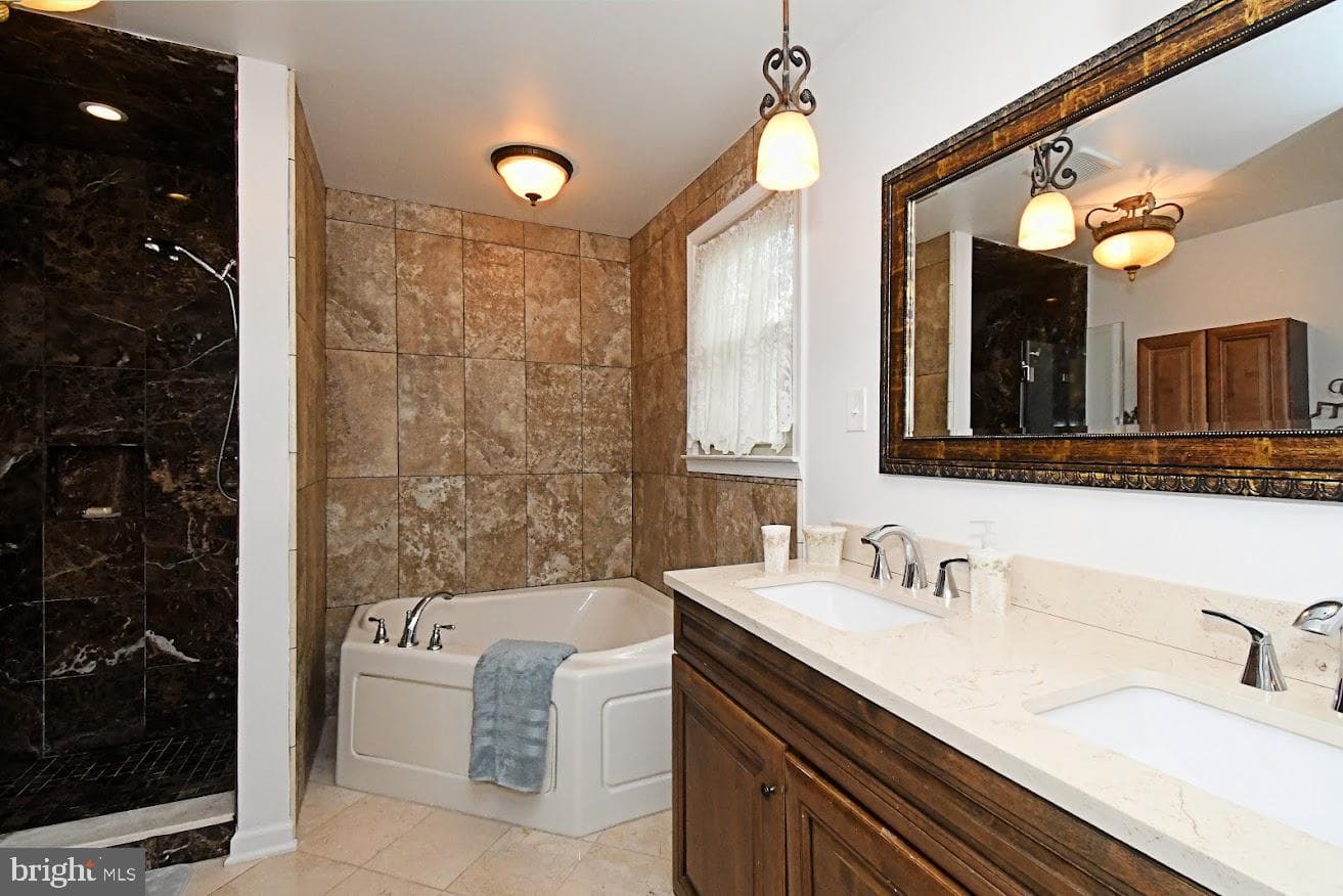 695 Friar Drive photo 38