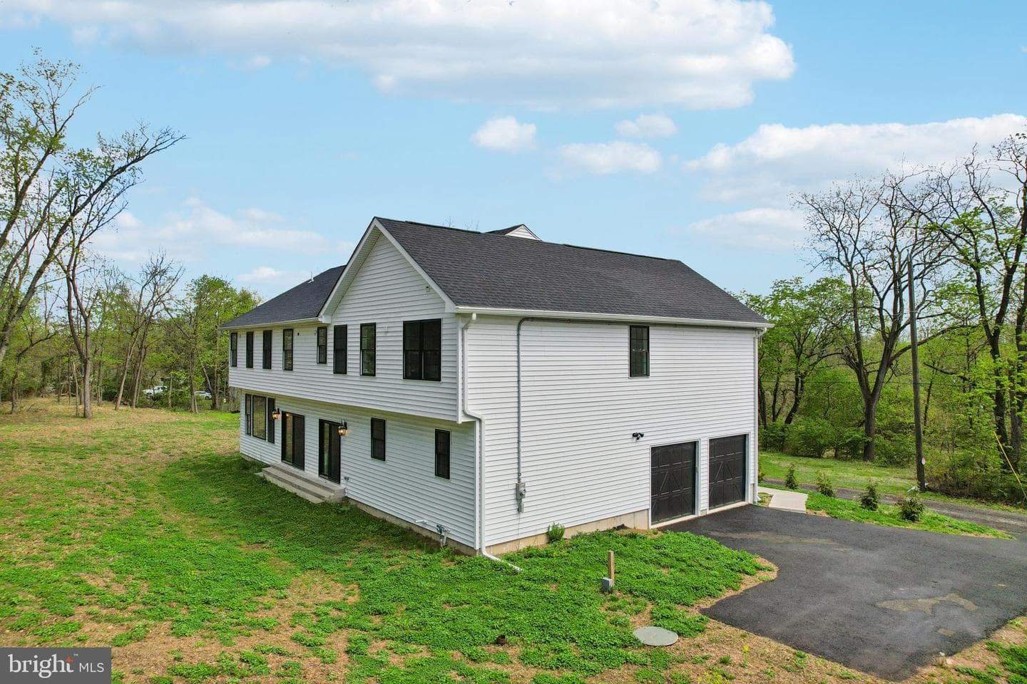 2627 County Line Rd photo 4