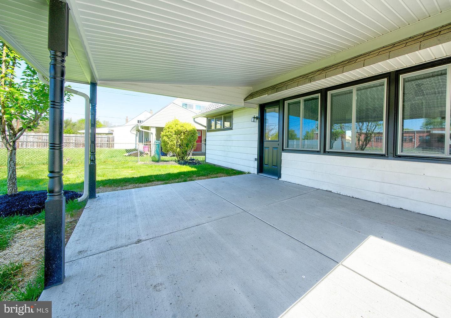 11 Whitewood Drive photo 7