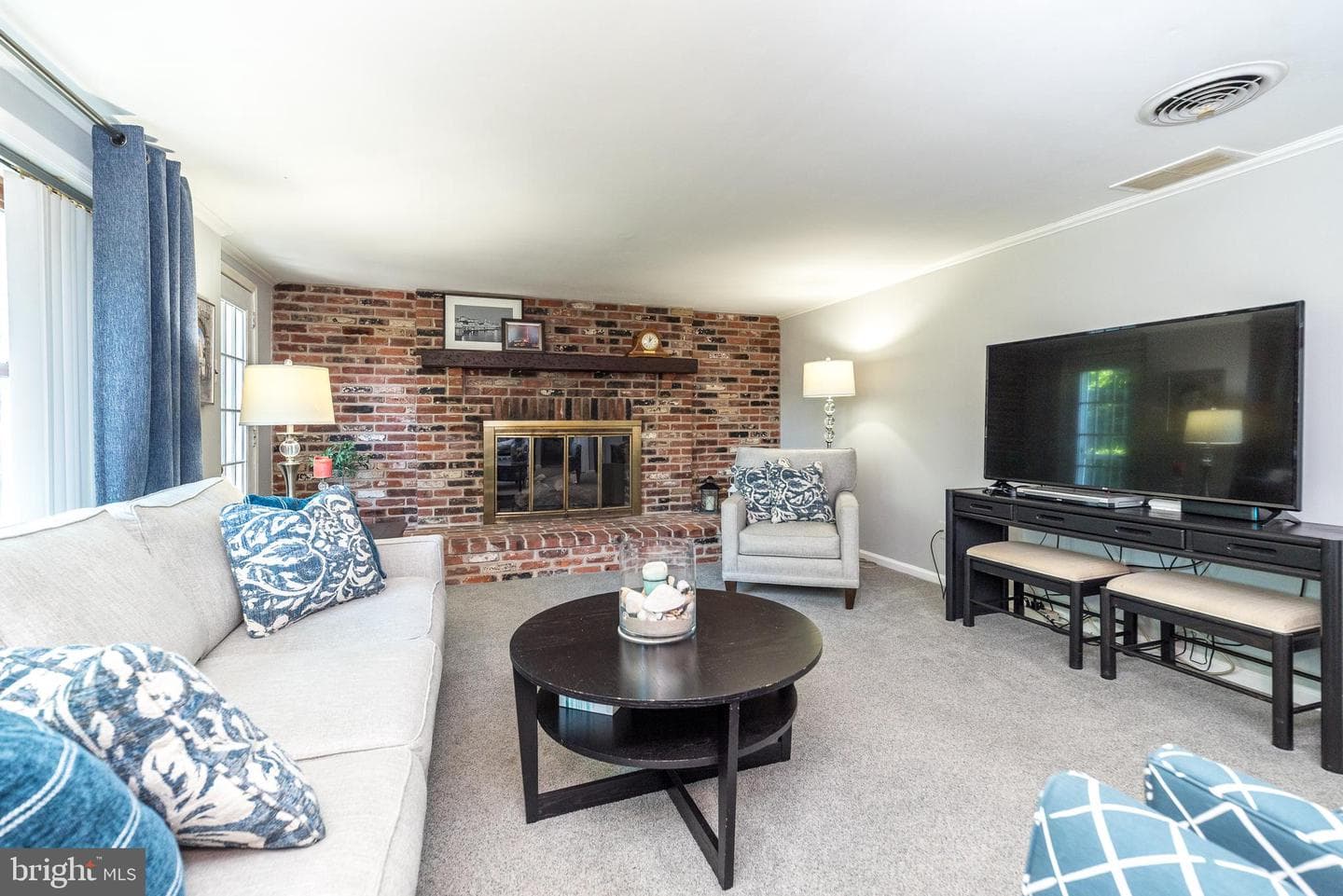 216 Windsor Drive photo 27