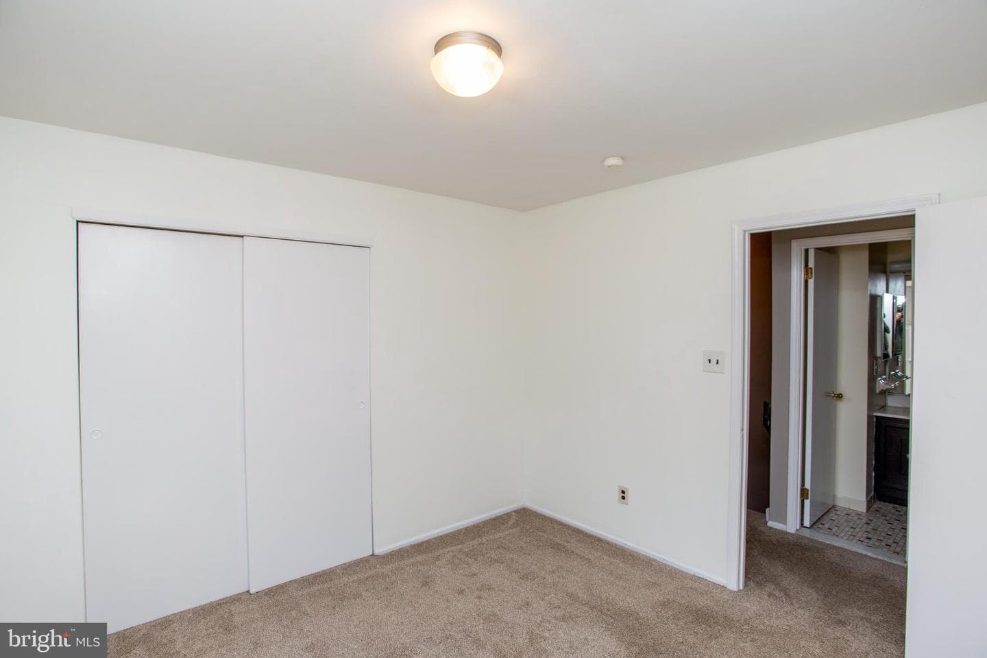 24 Sandy Ridge Drive photo 13