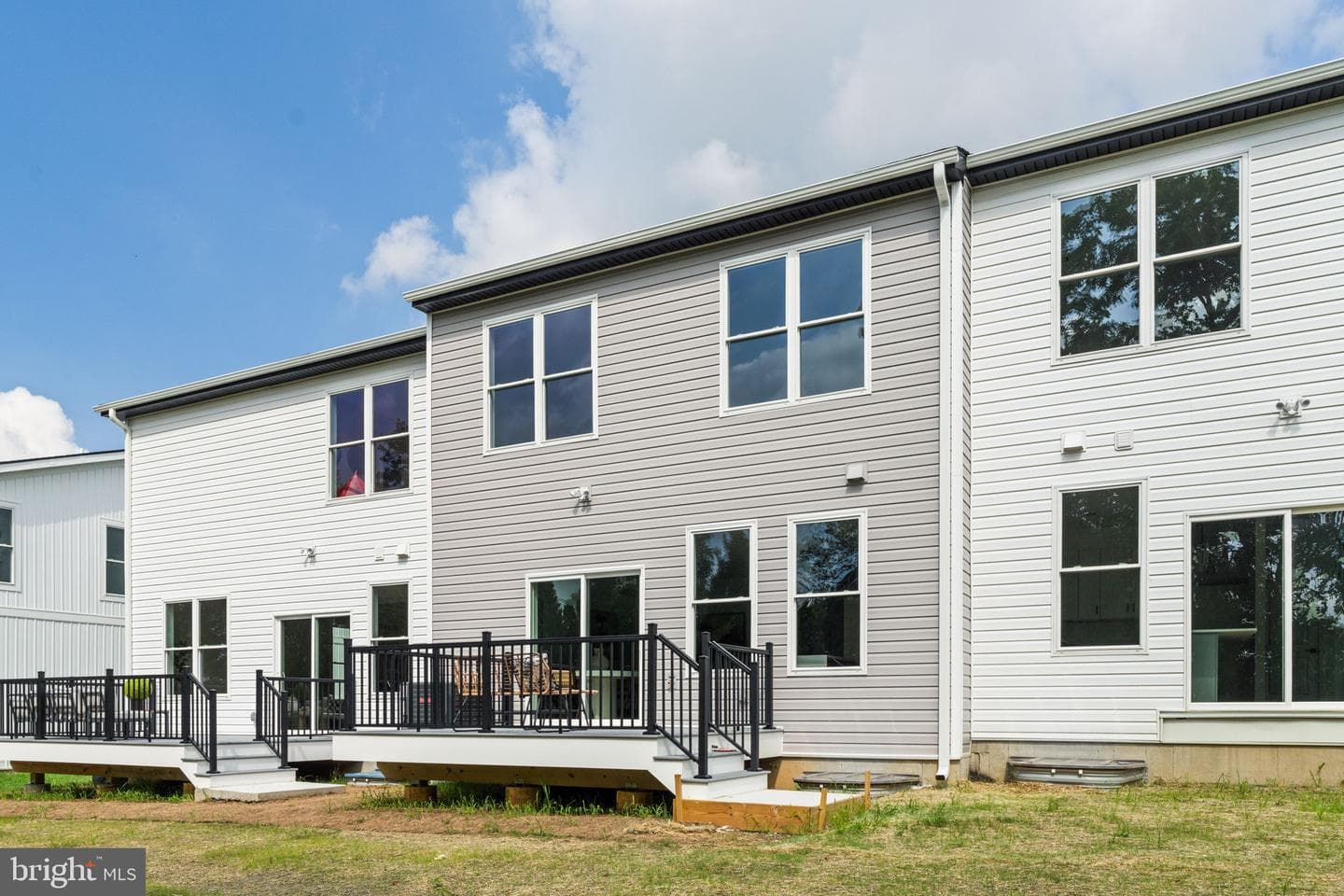 653 Provident Road photo 32