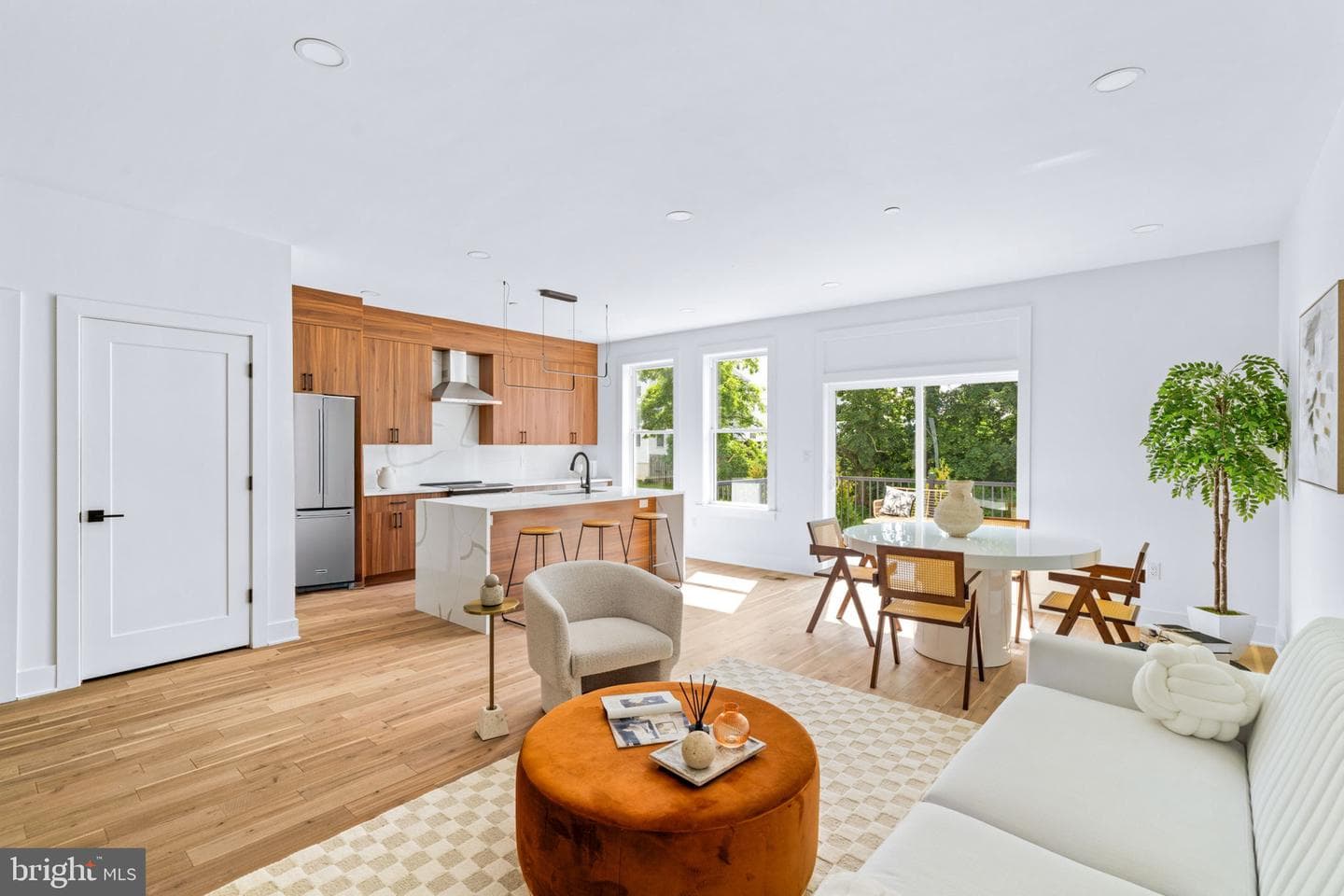 653 Provident Road photo 7