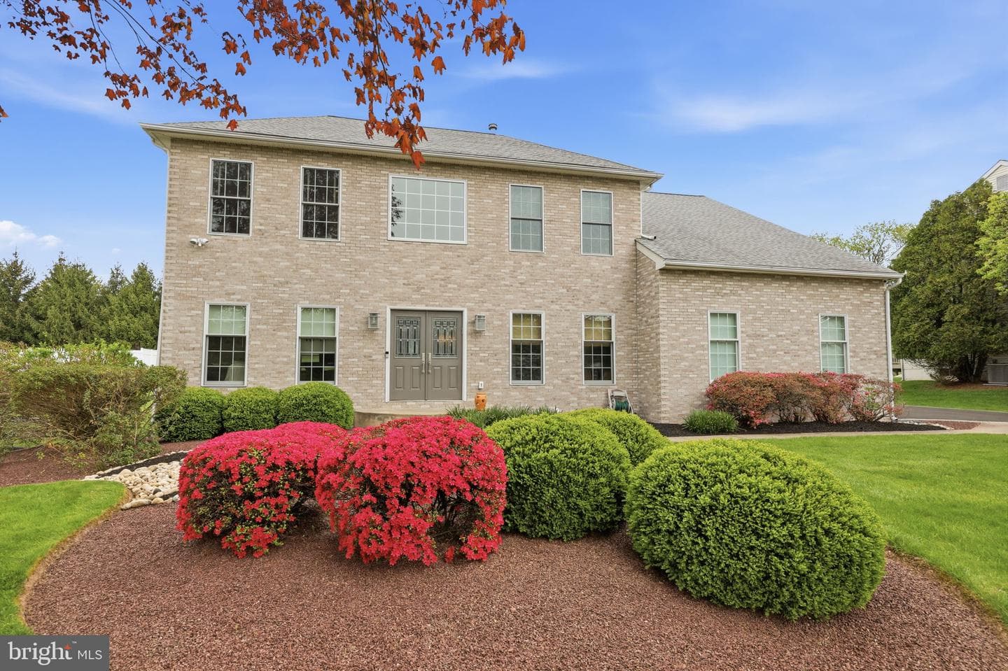 100 Windy Knoll Drive photo 1