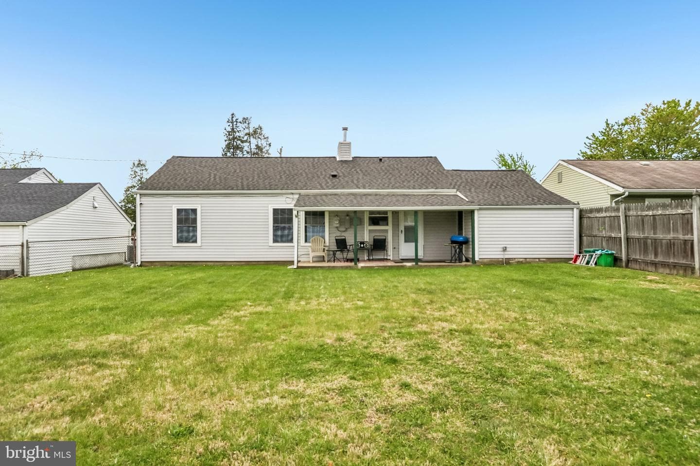 248 N Oxford Valley Road photo 38