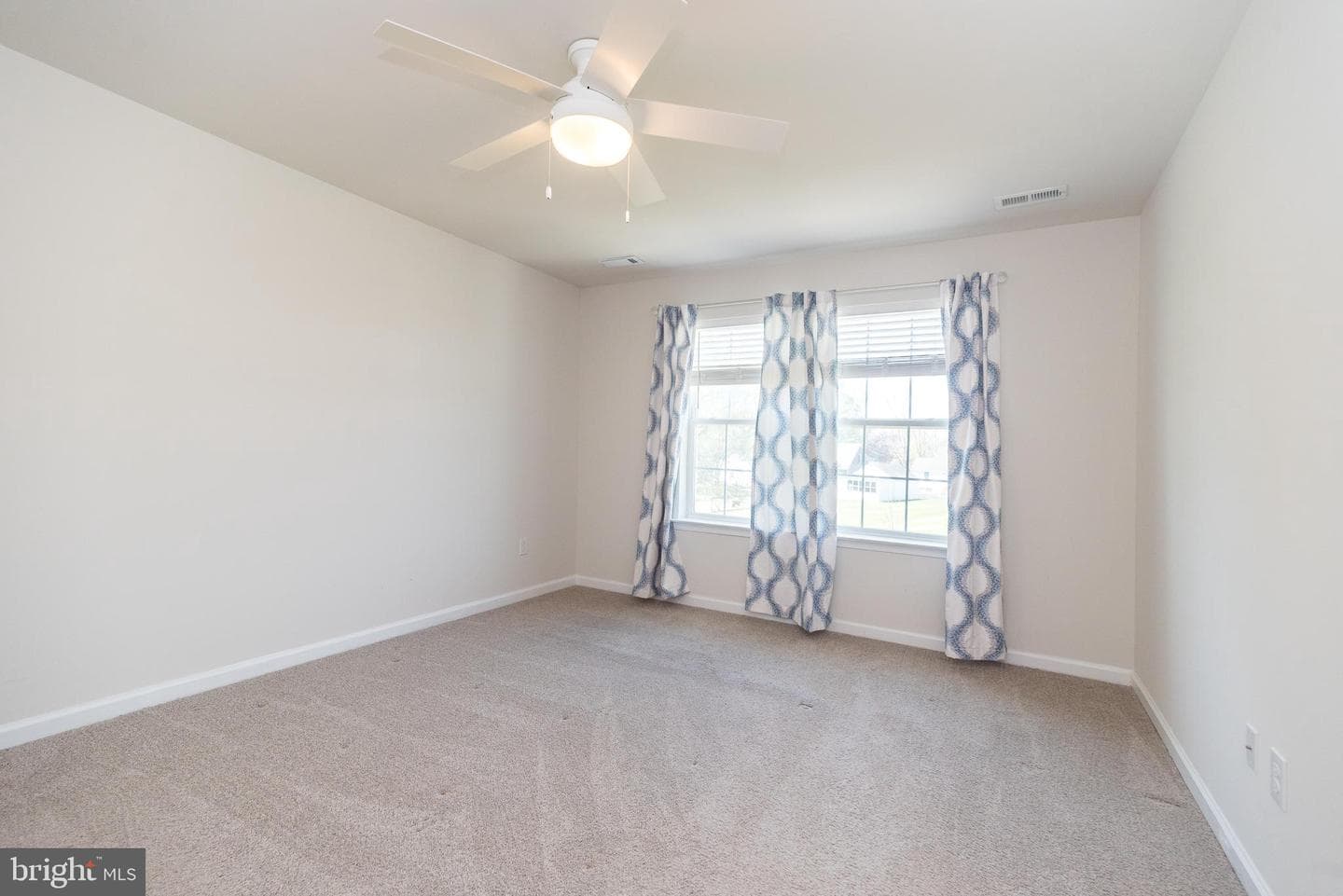 88 Fonthill Court photo 11