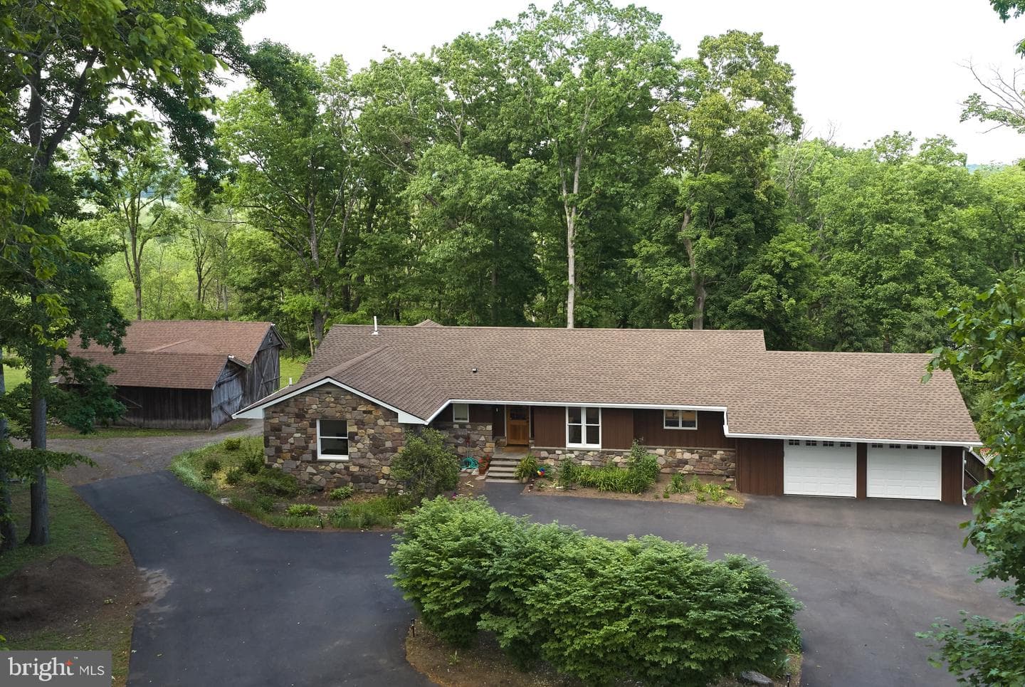 6683 Chapel Road photo 1