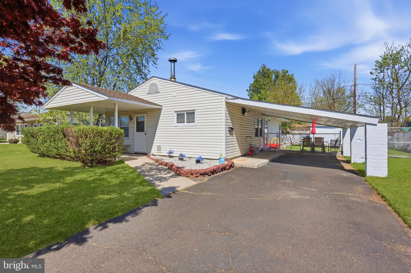 14 Dewberry Lane photo 2