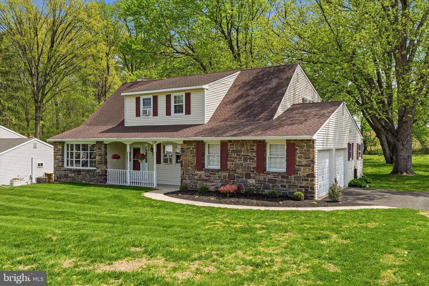 120 Lehigh Drive photo 2