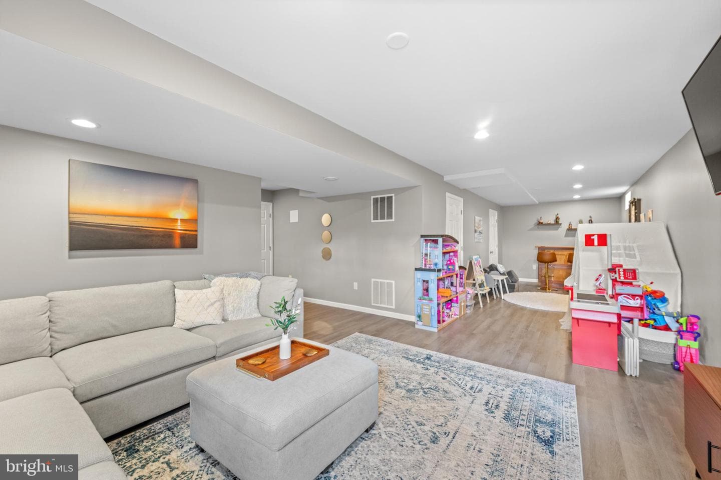 1909 Alamingo Drive photo 45