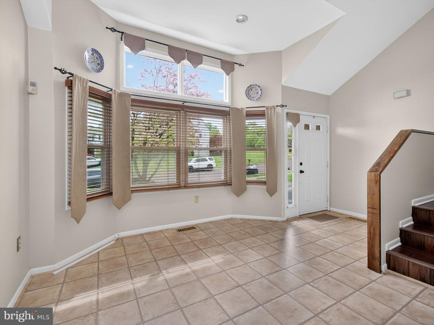 333 Basswood Circle photo 15