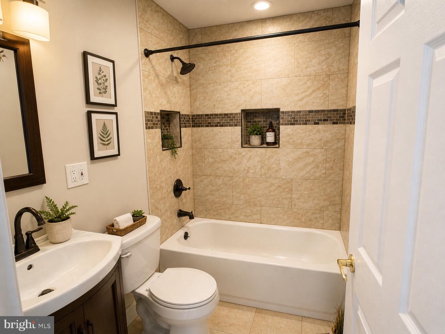 39 Vermillion Lane photo 14
