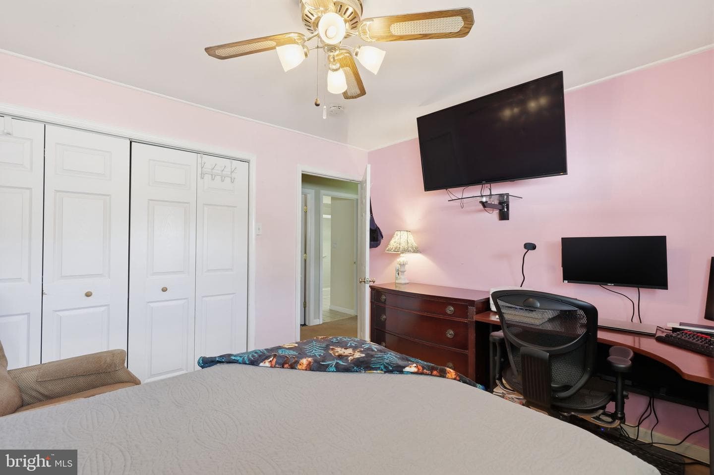 17 Needlepine Lane photo 13