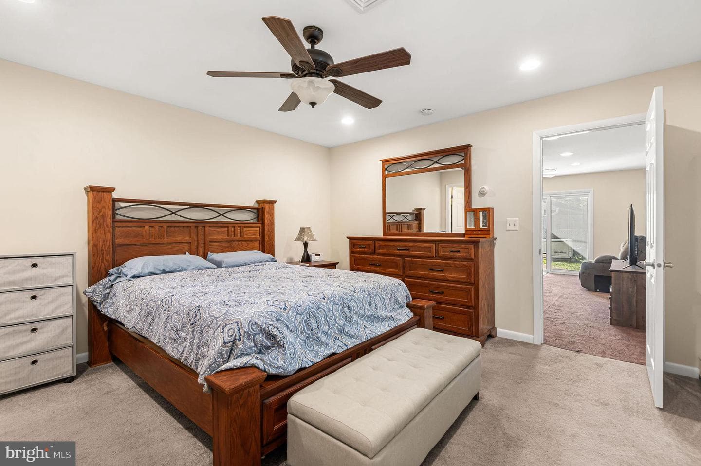 1022 Rozel Avenue photo 11