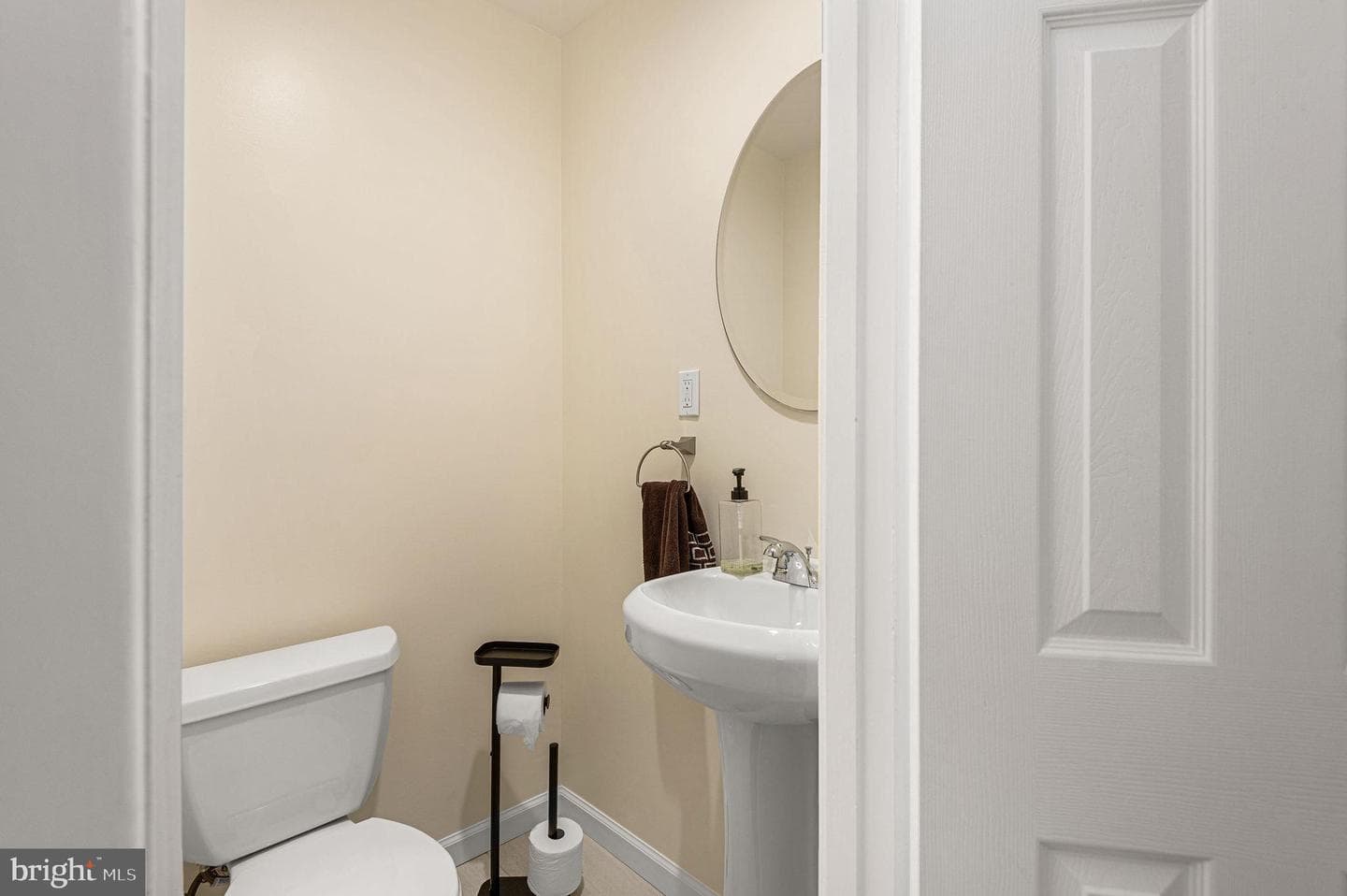 1022 Rozel Avenue photo 17