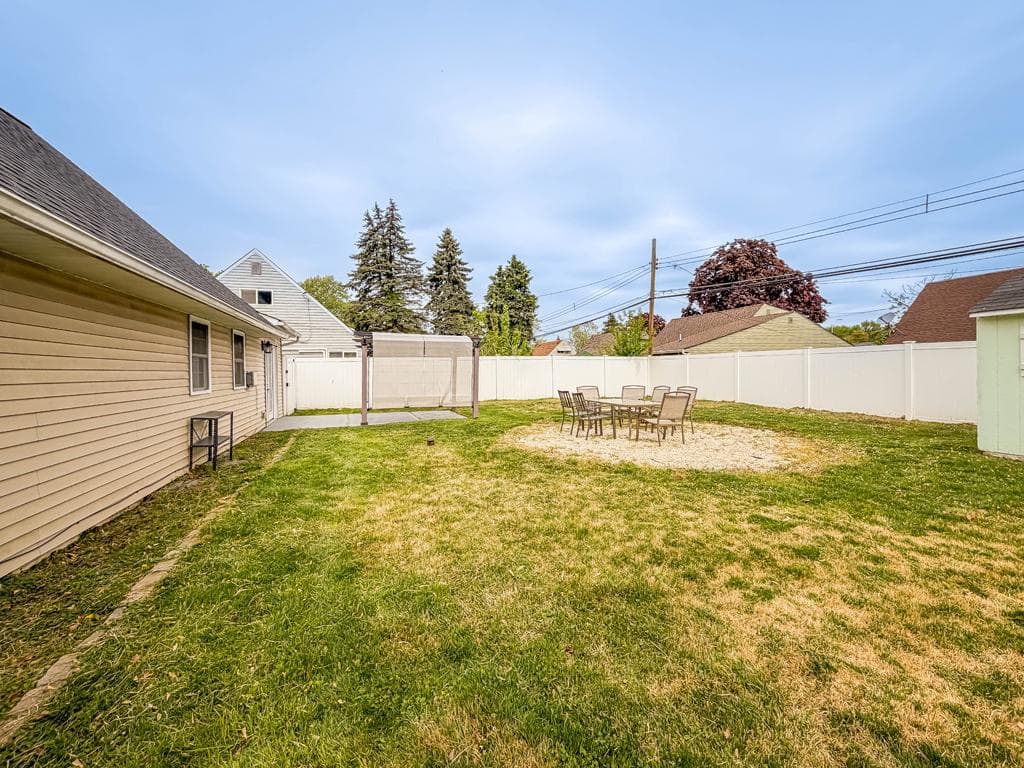 70 Huckleberry Lane photo 36