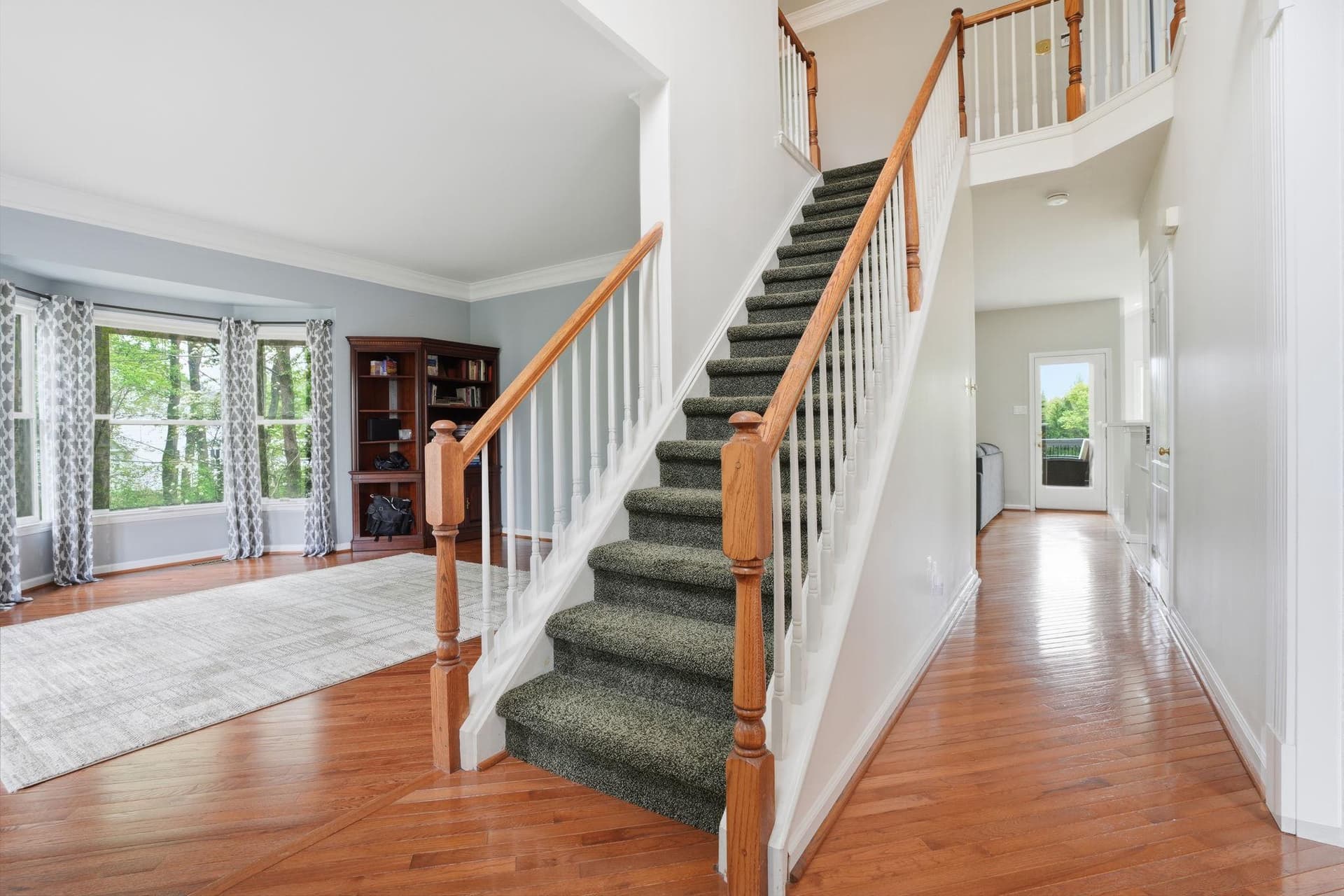 1410 Windsor Drive photo 3