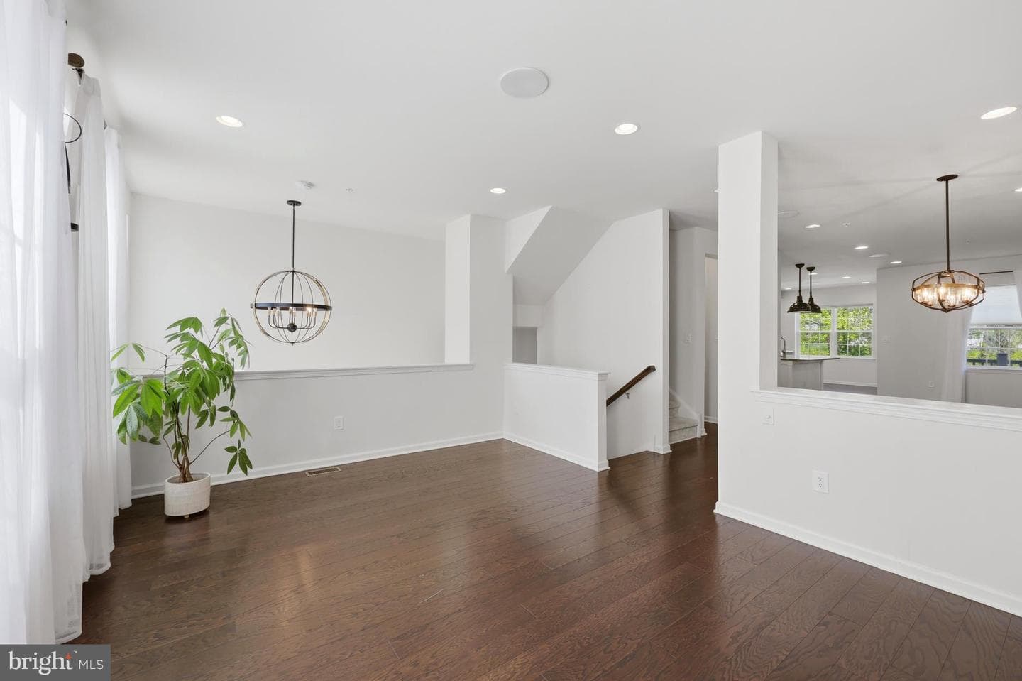 2219 Evin Drive photo 5