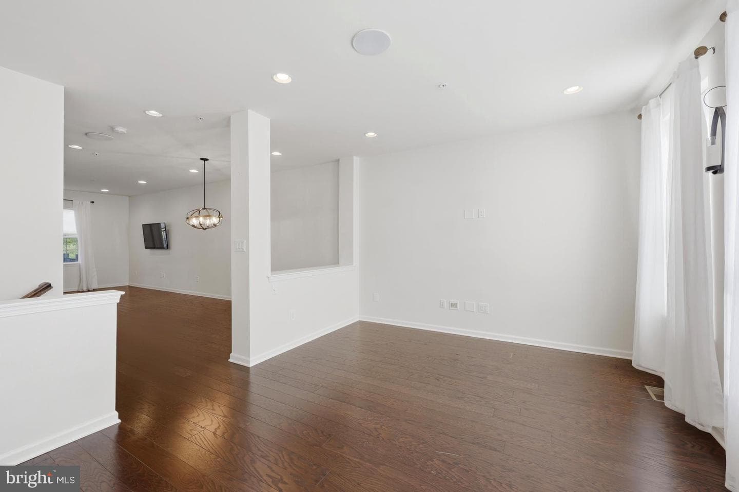 2219 Evin Drive photo 6