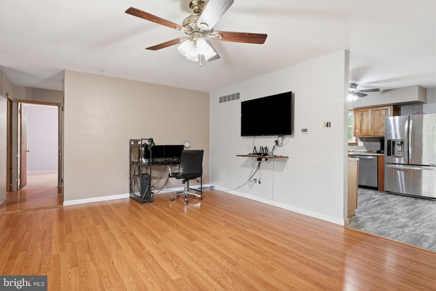1000 Manor Lane photo 7