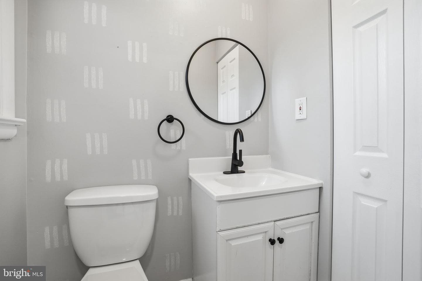329 Madison Avenue photo 11
