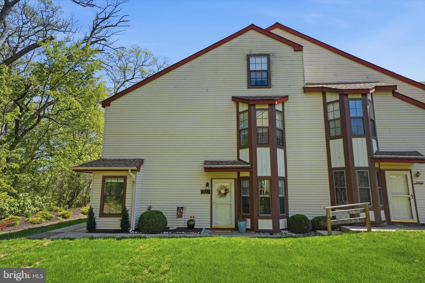 1014 Barry Court photo 2